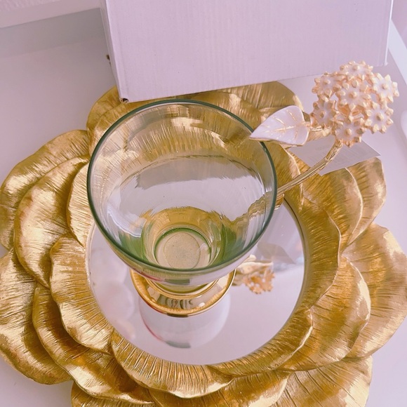 Elegant Gold Floral Glass Bowl
